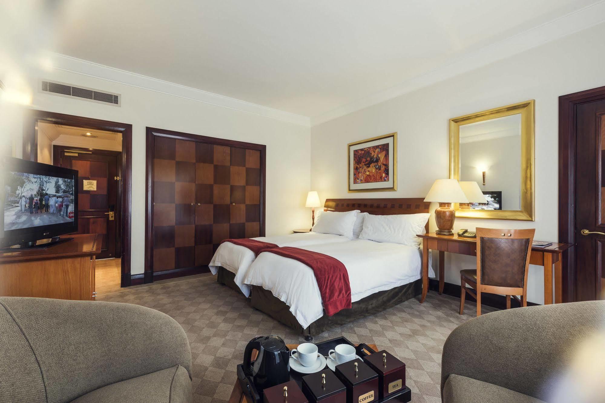 Carnival Club Hotel Johannesburg Luaran gambar